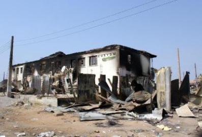 shops_allegedly_torched_by_rebels_are_pictured_in_bor_jonglei_state_-785a4.jpg