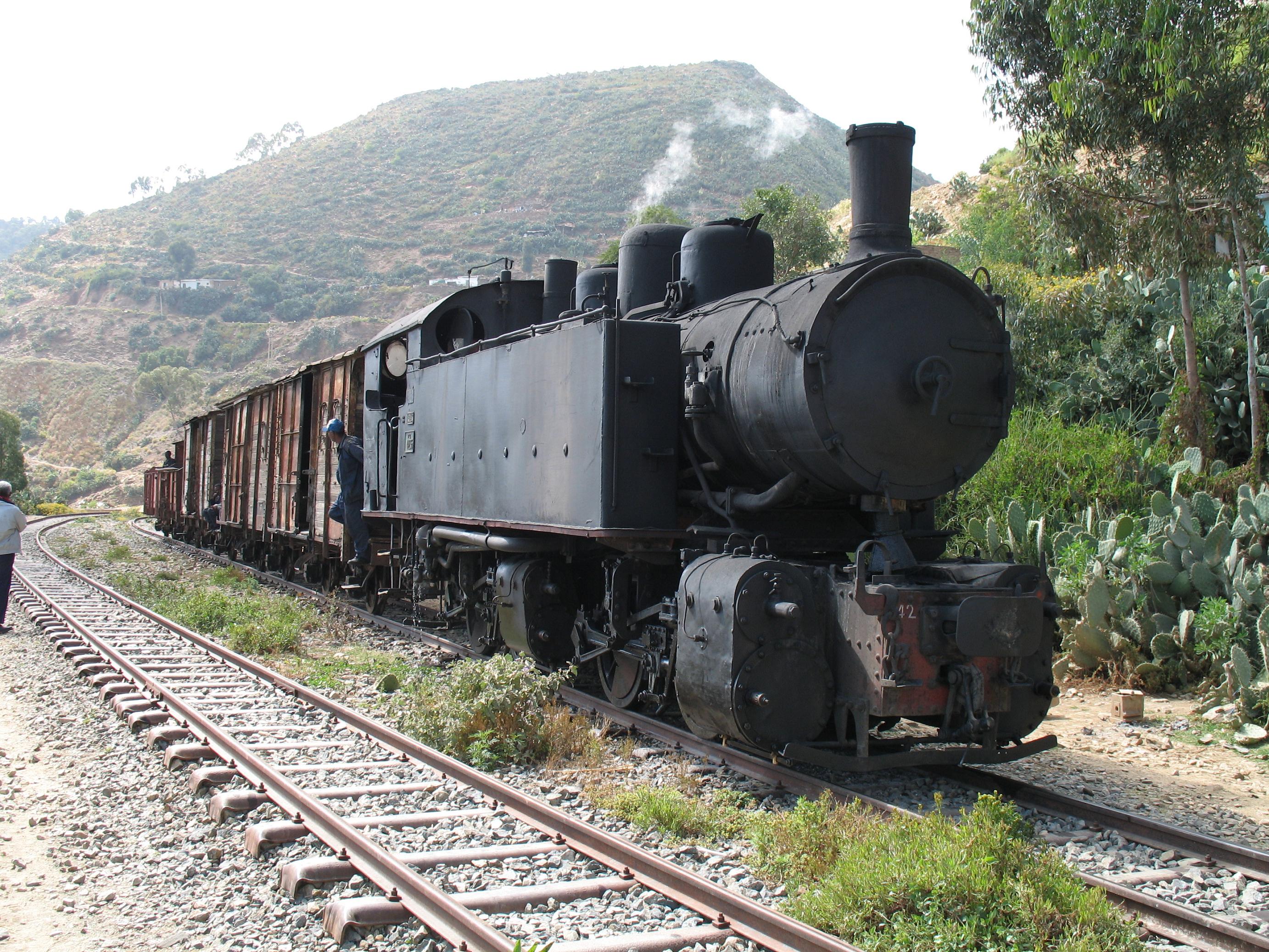 Ansaldo_442_steam_locomotive_in_Eritrea.JPG